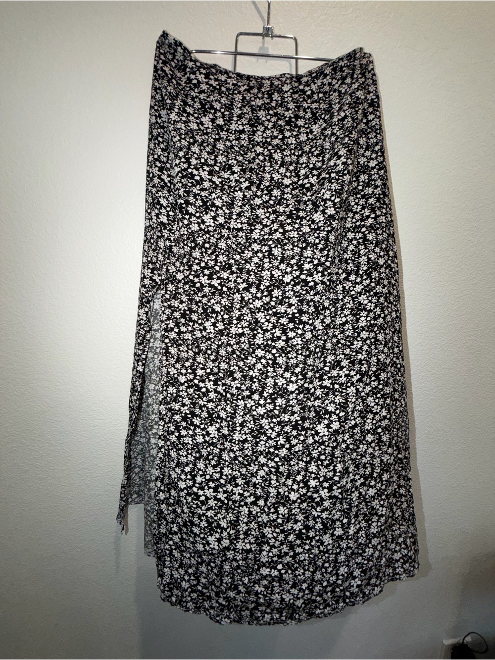 Black skirt